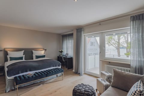 Juniorsuite, Seeblick | In-room safe, individually decorated, free WiFi, bed sheets