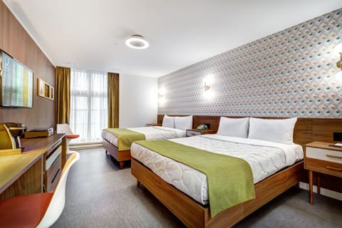 Superior Room | Hypo-allergenic bedding, memory foam beds, minibar, in-room safe