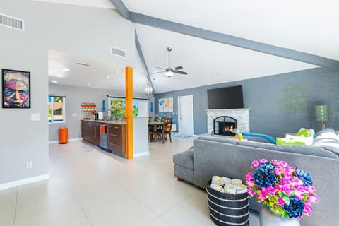 1st Livingroom Dining Kitchen