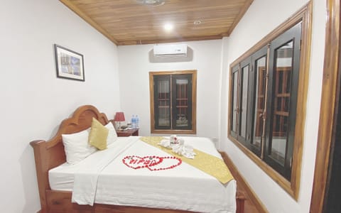 Deluxe Double Room with Private Balcony  | Minibar, in-room safe, soundproofing, iron/ironing board