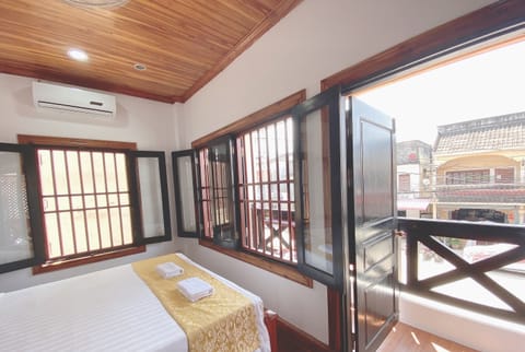 Deluxe Double Room with Private Balcony  | Minibar, in-room safe, soundproofing, iron/ironing board