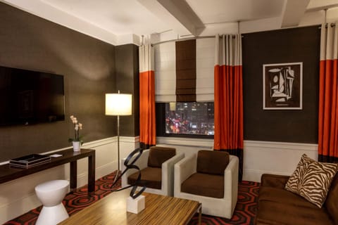 Deluxe Suite, 1 King Bed with Sofa bed | Premium bedding, in-room safe, individually decorated