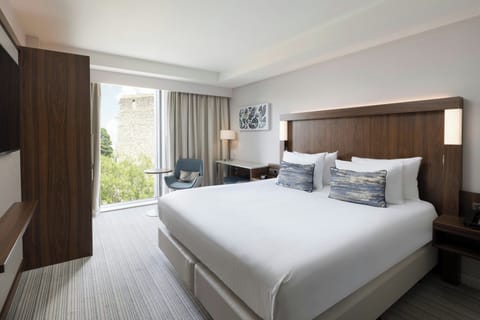 Premium Room, 1 King Bed (View) | Pillowtop beds, in-room safe, desk, laptop workspace