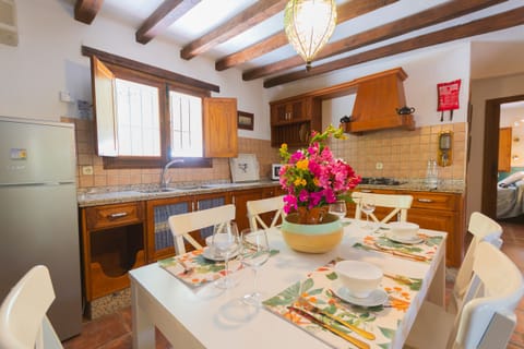 Enjoy the kitchen of this rural apartment in Mijas Pueblo