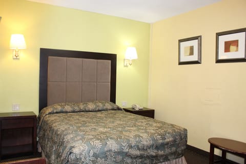 Standard Room | Individually furnished, blackout drapes, free rollaway beds, free WiFi