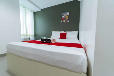 Double Room | Desk, free WiFi, bed sheets