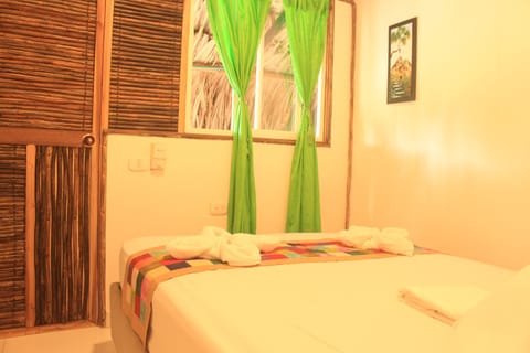 Doubles Rooms/Private Bathroom | Free WiFi