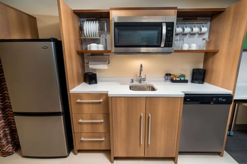 Suite, 1 Bedroom, Non Smoking | Private kitchen | Full-size fridge, microwave, stovetop, dishwasher