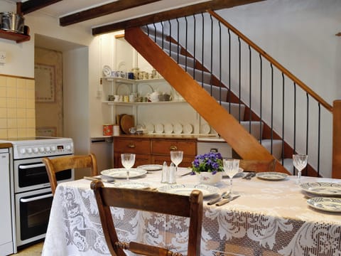 Dining area | Bridge End Cottage, Rhulen, near Builth Wells
