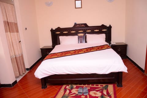 Standard Double or Twin Room | 1 bedroom, desk, free WiFi, bed sheets
