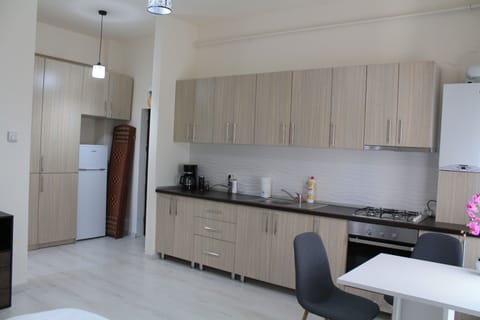 Deluxe Studio | Private kitchen | Full-size fridge, microwave, stovetop, espresso maker