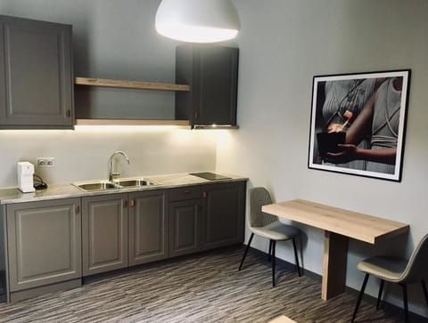 Fridge, espresso maker