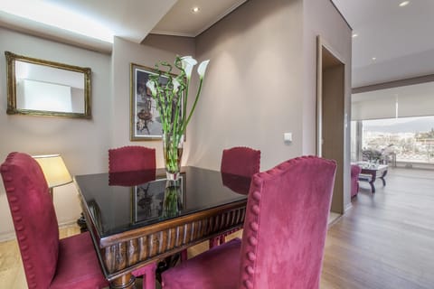 Second floor
Living room-dinning table