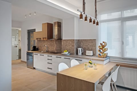 Full equipment kitchen in 1st floor