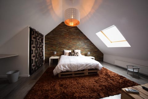 Superior Double Room | 1 bedroom, individually decorated, individually furnished, desk