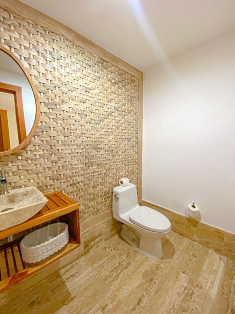 Elite Apartment, 3 Bedrooms, Patio, Ground Floor | Bathroom | Shower, rainfall showerhead, free toiletries, hair dryer