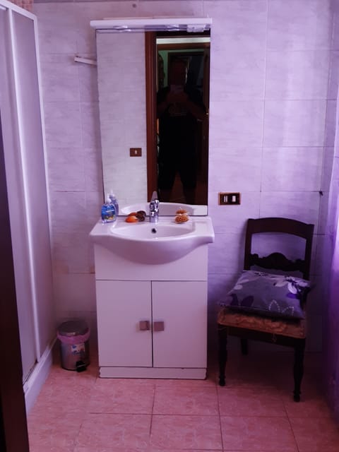 Double Room, 1 Queen Bed (Aurora) | Bathroom | Hair dryer, bathrobes, bidet, towels