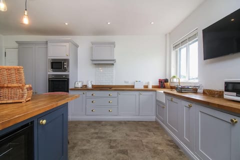 Luxury Cottage, Ensuite (Bungalow ) | Shared kitchen