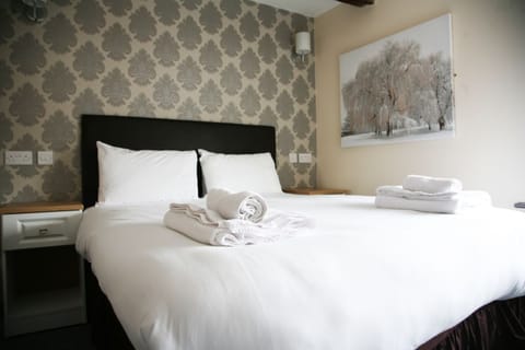 Deluxe Double Room, 1 King Bed | Desk, free WiFi