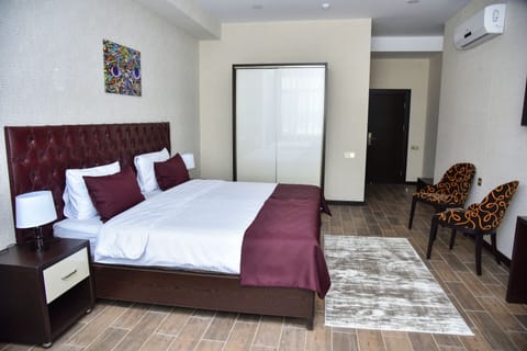 Standard Double or Twin Room | In-room safe, desk, iron/ironing board, rollaway beds