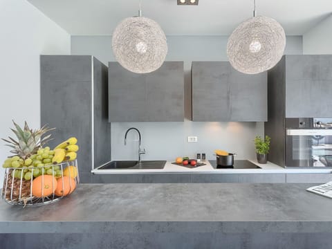 White, Countertop, Room, Tile, Floor, Interior Design, Property, Furniture, Kitchen, Wall