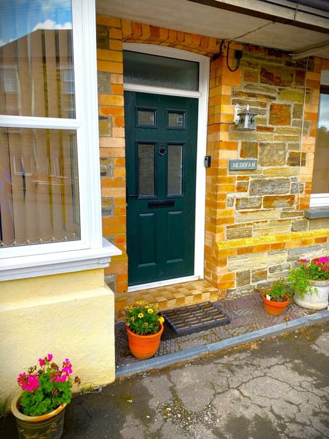 Welcome to Heddfan (Place of Peace) Guesthouse!

