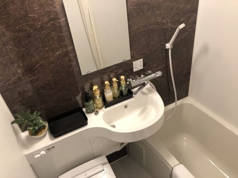 Free toiletries, hair dryer, bidet, towels