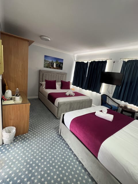 Superior Double Room (12) | Free WiFi, bed sheets