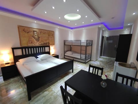 Desk, soundproofing, free WiFi, bed sheets