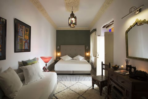 Suite (Arganier) | Egyptian cotton sheets, premium bedding, in-room safe