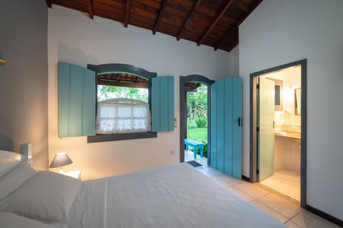 Standard Double Room | Minibar, iron/ironing board, free WiFi, bed sheets