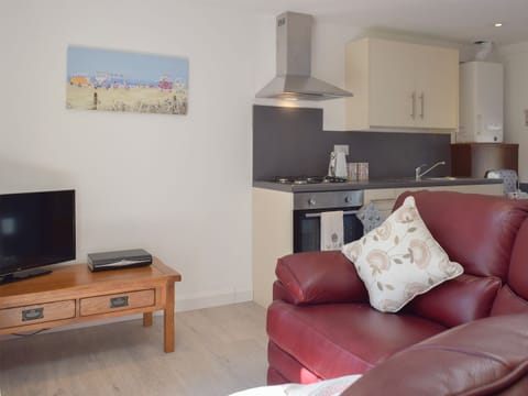 Open plan living space | Hen Llaeth - Blaenhirbant Isaf Cottages, Cwmsychpant, near Lampeter