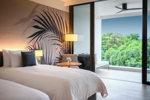 Junior Suite, Garden View | Egyptian cotton sheets, premium bedding, Select Comfort beds, minibar