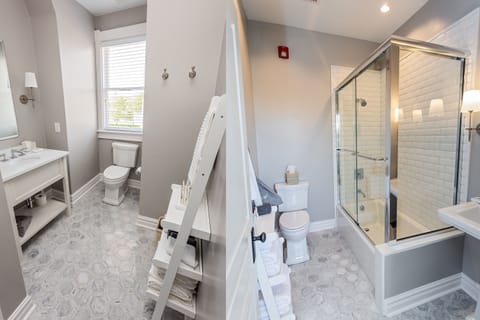 Four Eleven York Suite | Bathroom | Designer toiletries, hair dryer, bathrobes, towels