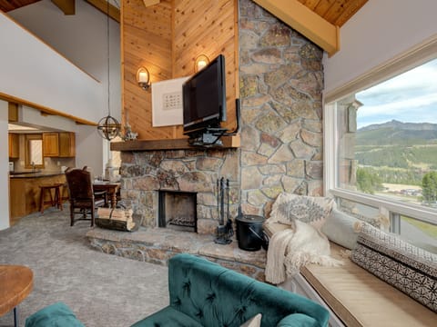 Beaverhead 1404, Living, 5