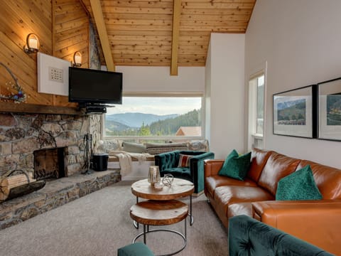 Beaverhead 1404, Living, 1