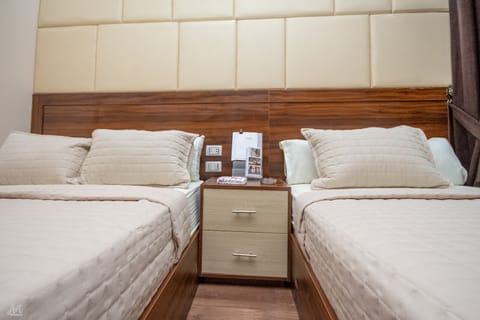 Deluxe Single Room | Egyptian cotton sheets, premium bedding, memory foam beds, minibar