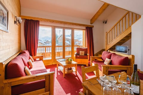 Welcome to our cozy and rustic apartment in La Toussuire!
