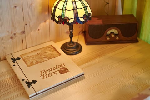 Suite | Living area | Smart TV