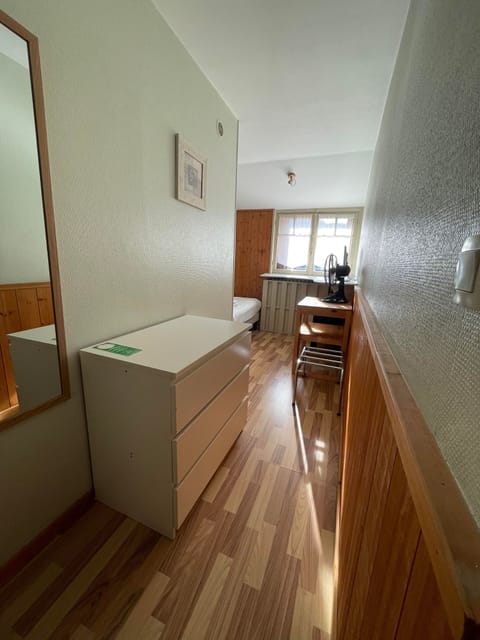 Single Room (Loft) | Minibar, desk, blackout drapes, iron/ironing board