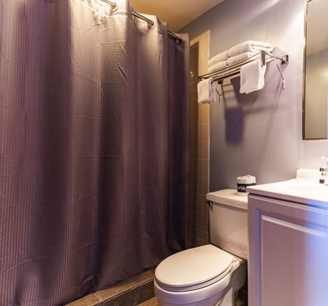 Premium Suite | Bathroom | Towels