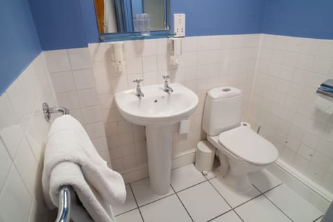 Superior Single Room, Ensuite (Second floor dormer) | Bathroom | Towels