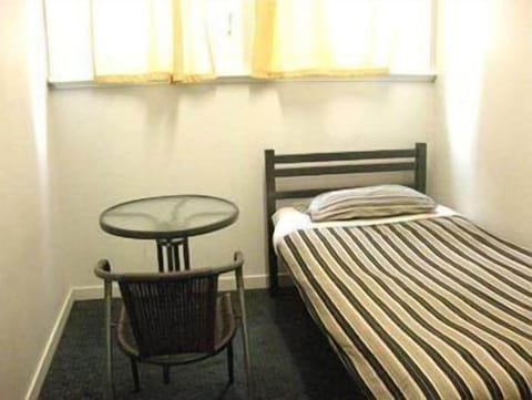 Premium bedding, iron/ironing board, free WiFi, bed sheets