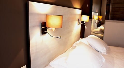 Superior Double Room | In-room safe, desk, iron/ironing board, free WiFi