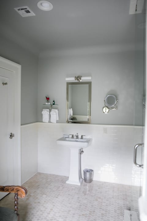 Primrose Suite | Bathroom | Shower, designer toiletries, hair dryer, bathrobes