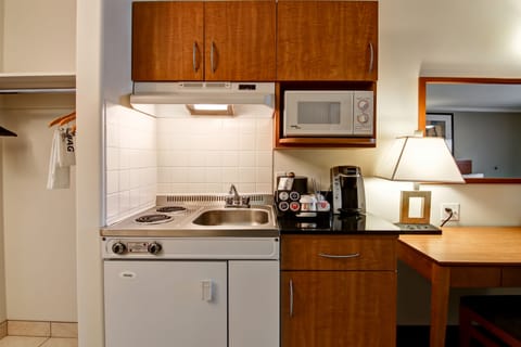 Fridge, microwave, coffee/tea maker