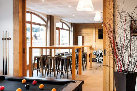 The welcoming lobby provides a lounge area for guests to relax.