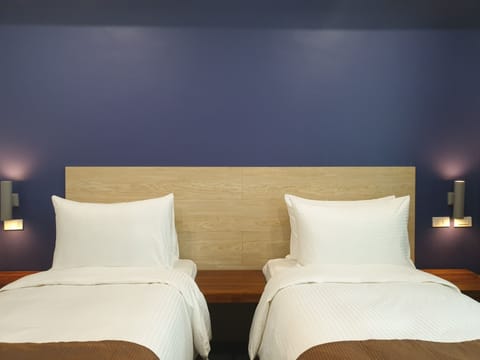 In-room safe, free WiFi, bed sheets