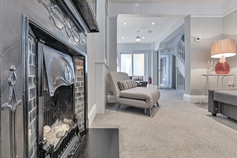 City House, 5 Bedrooms | Living room | Flat-screen TV, fireplace