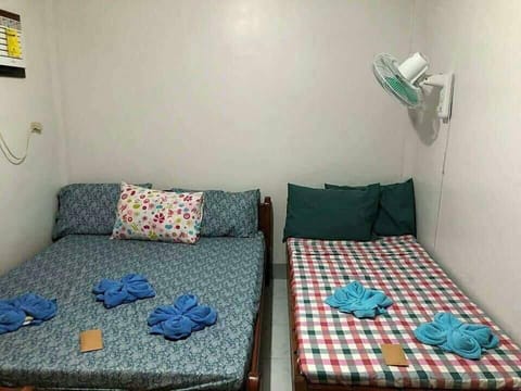 Double Room | Iron/ironing board, free WiFi, bed sheets